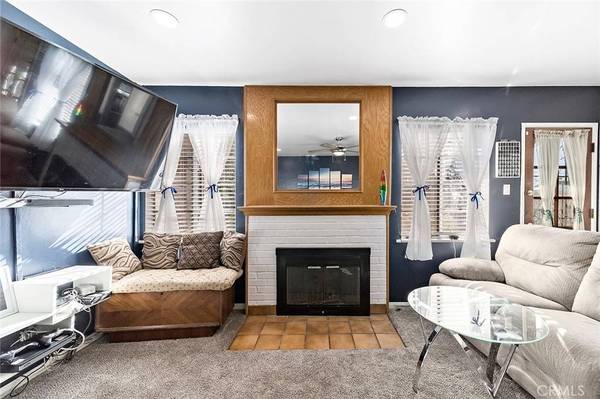 863 W J ST, Ontario, CA 91762