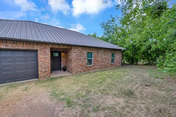 605 SE 18th Street, Mineral Wells, TX 76067