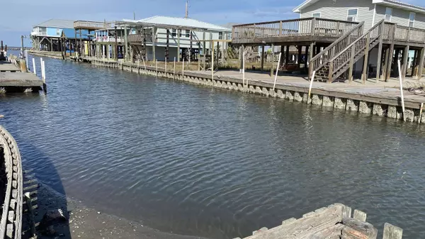 122 VERLEY LANE, Grand Isle, LA 70358