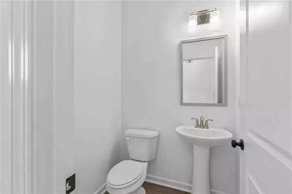 3328 Pepperpike CT, Loganville, GA 30052