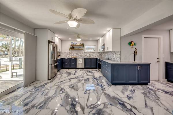 1661 Swan TER, North Fort Myers, FL 33903