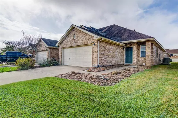 4630 Arbor LN, Pasadena, TX 77505