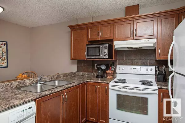 #304 5204 52 AV, Tofield, AB T0B 4J0