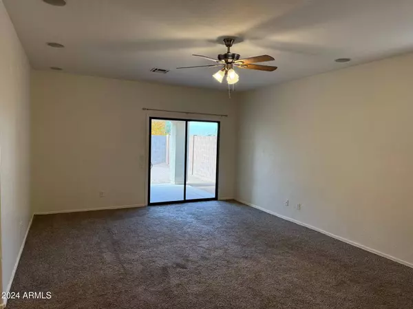 6630 S 10TH Drive, Phoenix, AZ 85041