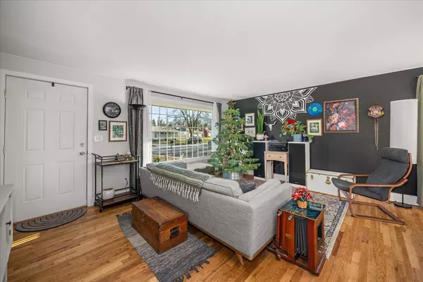 6919 N Adams St, Spokane, WA 99208