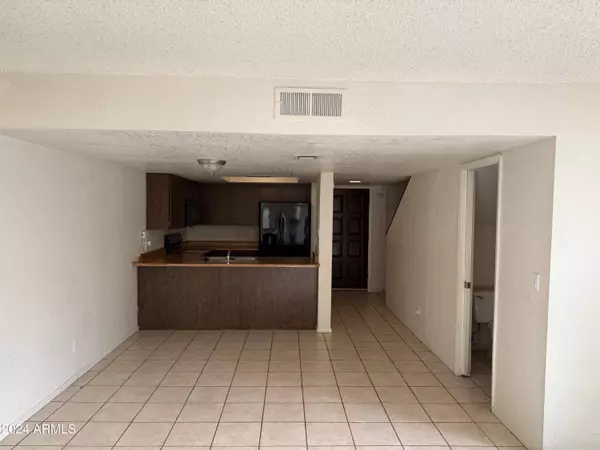 122 S HARDY Drive #42, Tempe, AZ 85281
