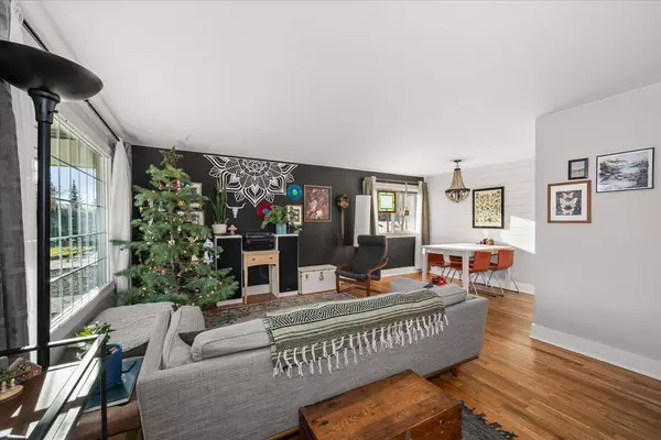 6919 N Adams St, Spokane, WA 99208