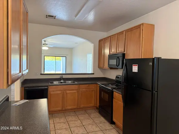 6630 S 10TH Drive, Phoenix, AZ 85041