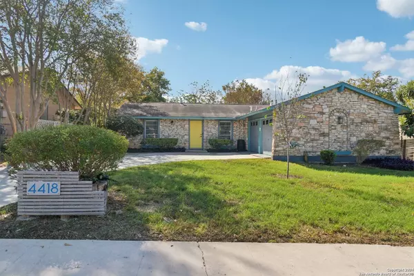 4418 EL SIMPATICO ST, San Antonio, TX 78233-6827