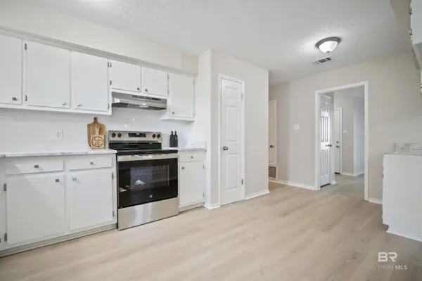 5630 Plantation Oaks Drive, Theodore, AL 36582