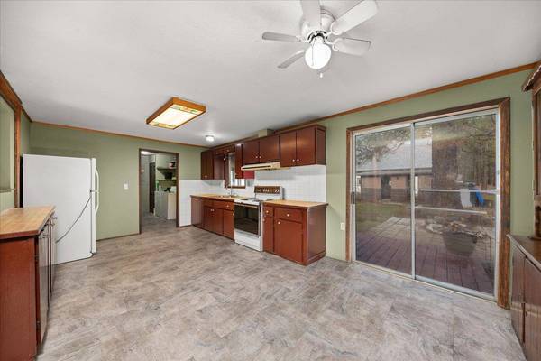 7704 Elaine St WAY, Ford, WA 99013