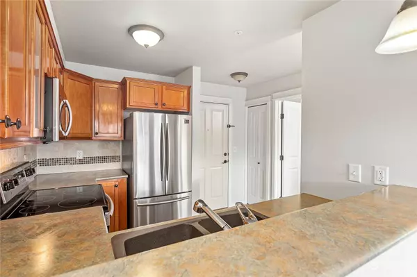 680 32nd ST, Bellingham, WA 98225