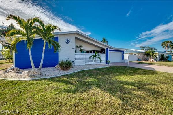 1661 Swan TER, North Fort Myers, FL 33903