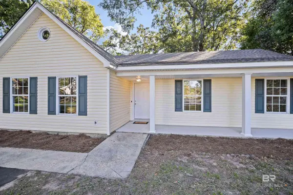 5630 Plantation Oaks Drive, Theodore, AL 36582