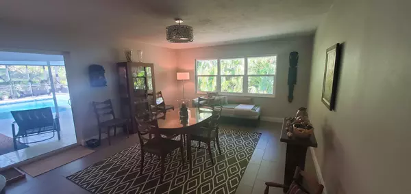 100 Osprey Point Dr, Osprey, FL 34229-9247