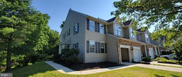 221 HIDDEN DR, Blackwood, NJ 08012