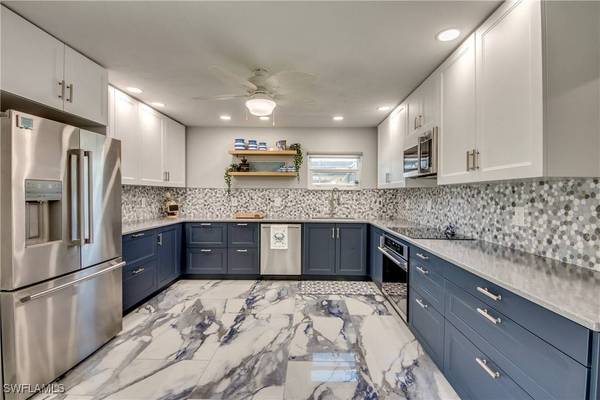 1661 Swan TER, North Fort Myers, FL 33903