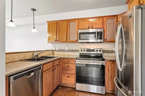 680 32nd ST, Bellingham, WA 98225