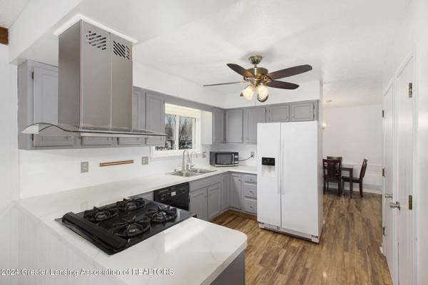 15296 Ann Drive, Bath, MI 48808, Bath, MI 48808