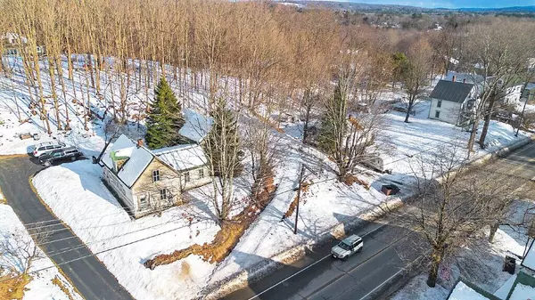 129 Town Farm RD, Farmington, ME 04938