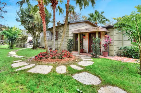 24120 MINK RD, Astor, FL 32102