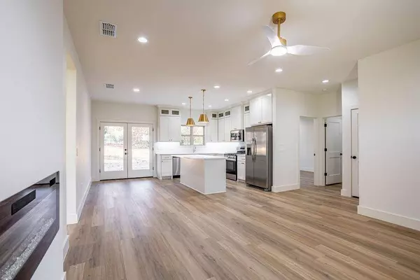 2101 Loy Lake Road, Denison, TX 75020