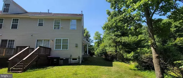 221 HIDDEN DR, Blackwood, NJ 08012