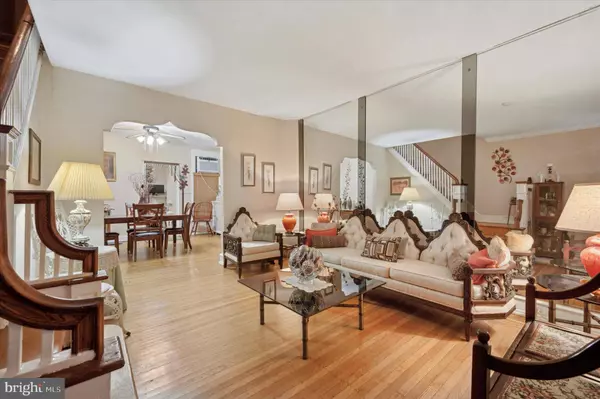 6215 HAZEL AVE, Philadelphia, PA 19143