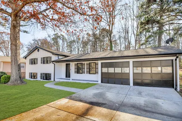 5893 Tonya LN, Douglasville, GA 30135