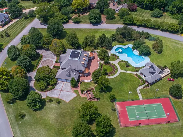 285 Lakeside Way, Bowling Green, KY 42103