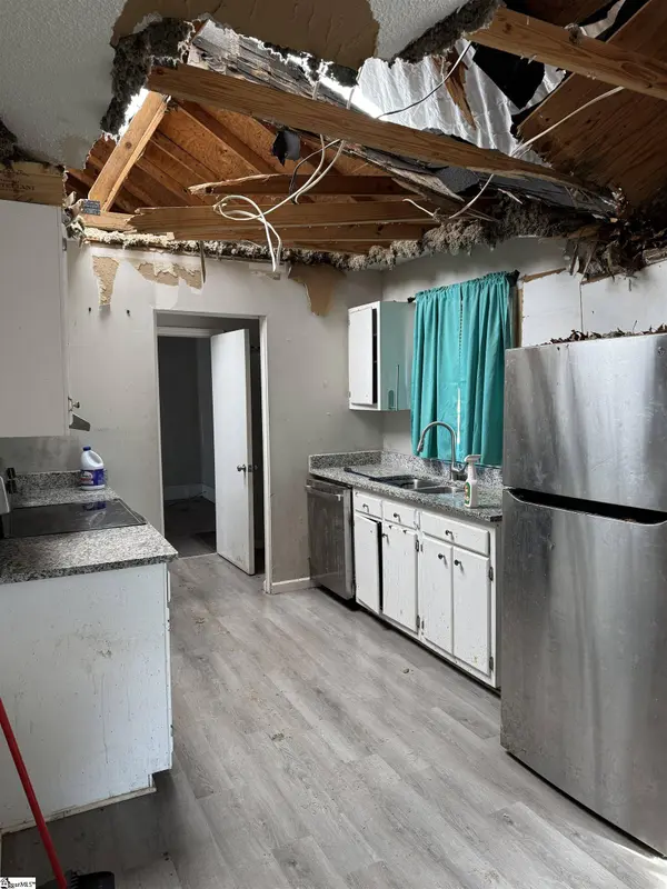 2 Willowood Drive, Spartanburg, SC 29303-9416