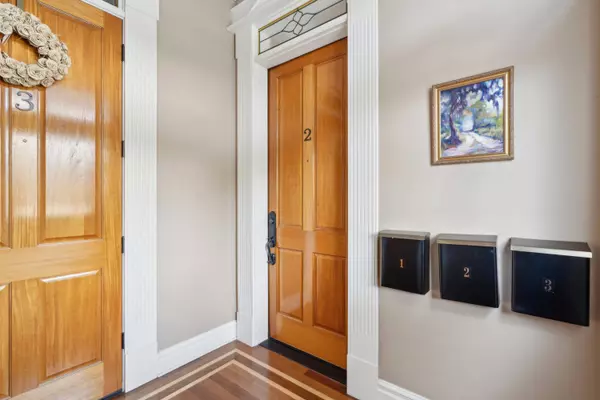 1 Bennett St #2, Charleston, SC 29401