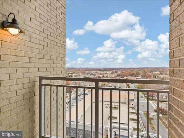 11990 MARKET ST #1406, Reston, VA 20190