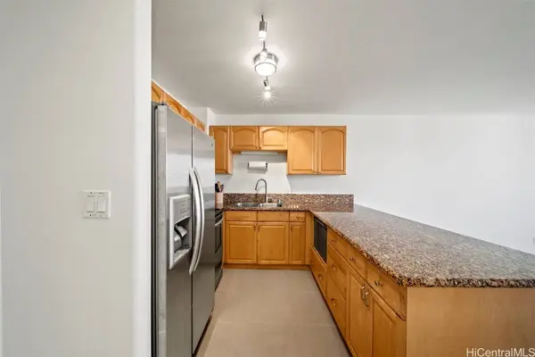 1255 Nuuanu AVE #E2712, Honolulu, HI 96817