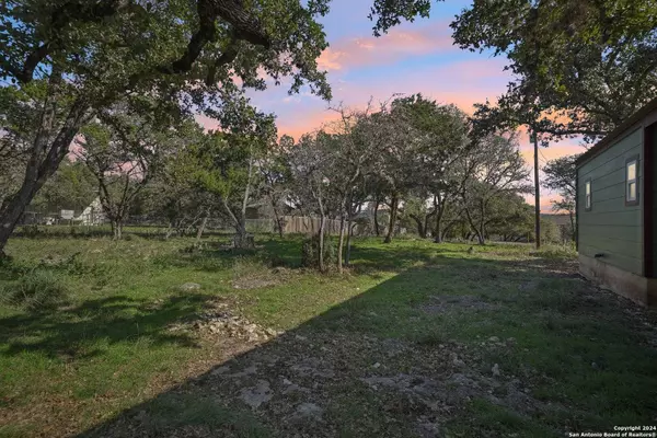 2035 CANYON LAKE DR, Canyon Lake, TX 78133-4485