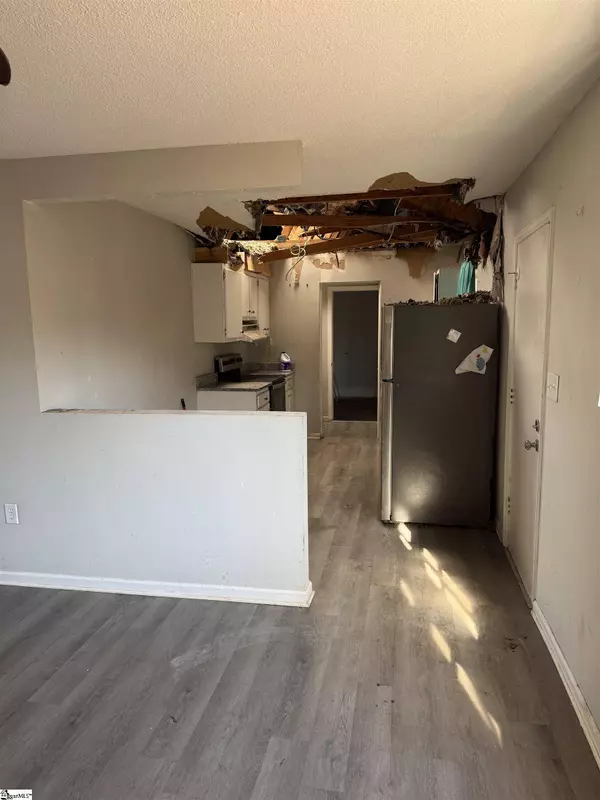 2 Willowood Drive, Spartanburg, SC 29303-9416