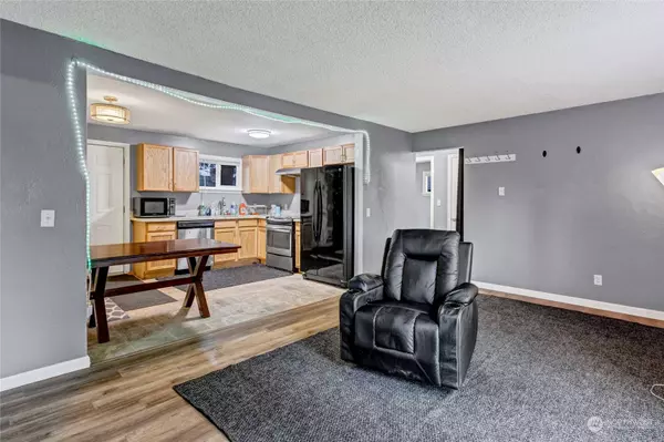 1016 Violet Meadow ST S, Parkland, WA 98444