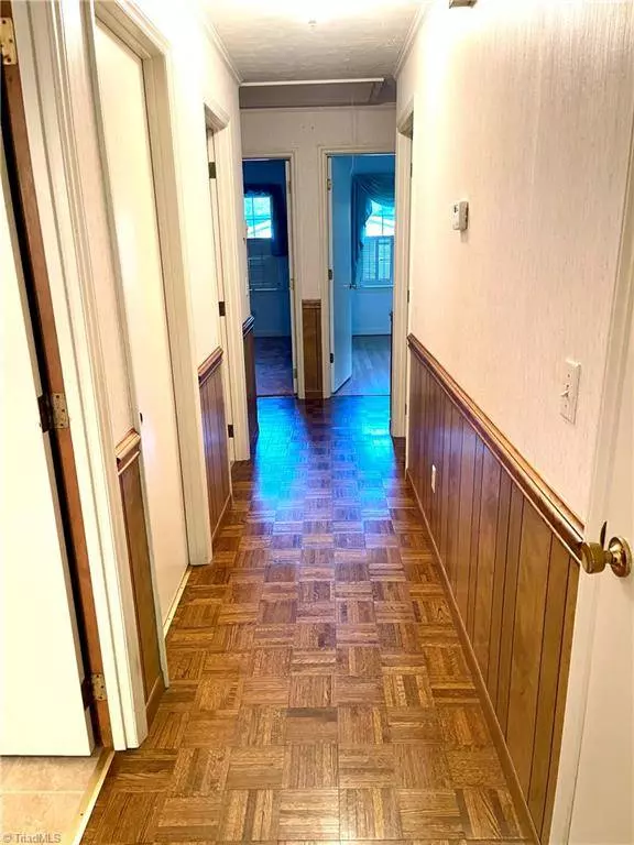 451 Lindsey AVE, Asheboro, NC 27203