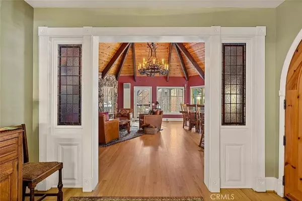 801 Kuffel Canyon RD, Lake Arrowhead, CA 92385