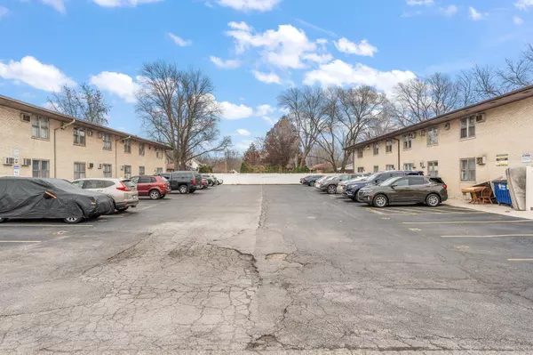 8821 Schneider AVE #39, Highland, IN 46322