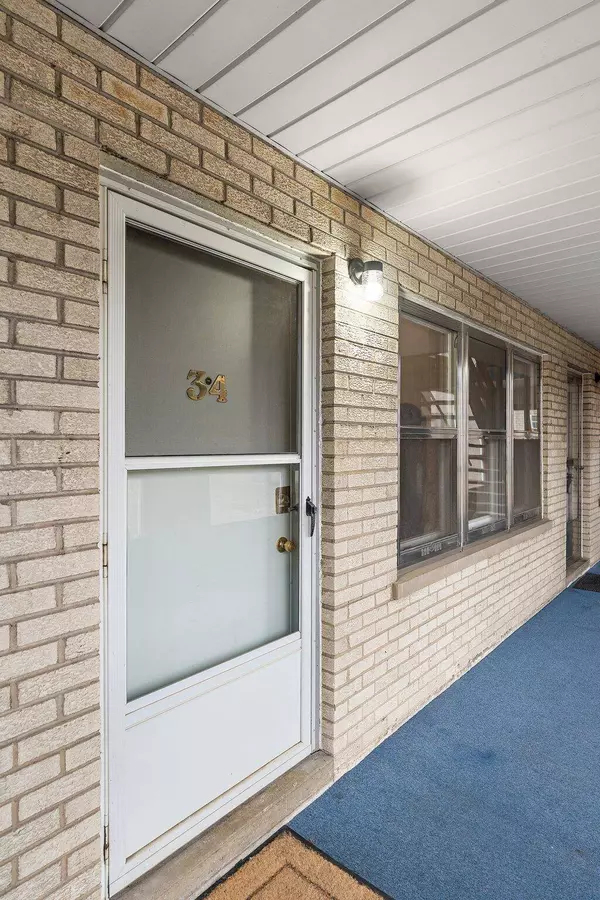 8821 Schneider AVE #34, Highland, IN 46322