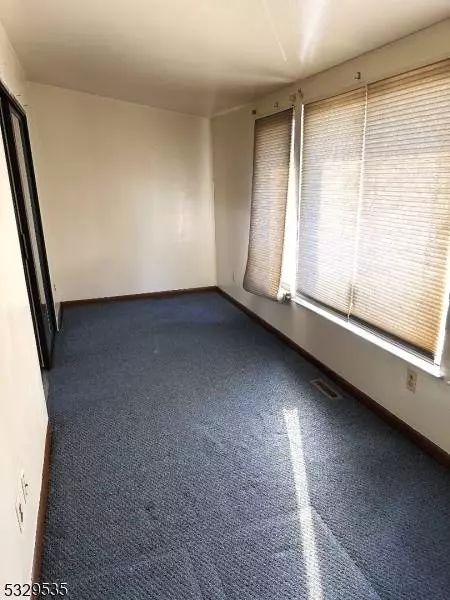 367 Mohegan Ci, Andover Twp., NJ 07848