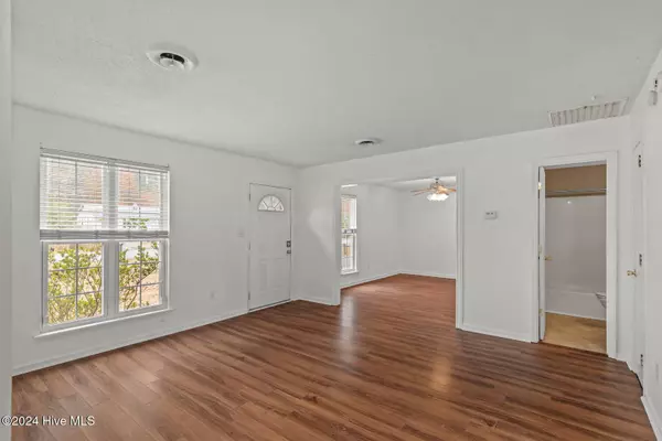 224 Lakewood DR, Jacksonville, NC 28546