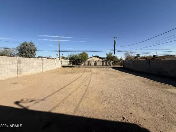 6637 N 54TH Avenue, Glendale, AZ 85301