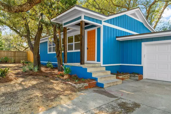 115 Rowe AVE, Panama City, FL 32401