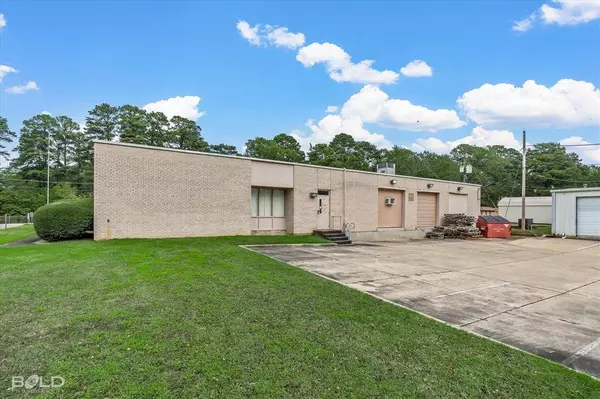 523 Oxford Road, Mansfield, LA 71052