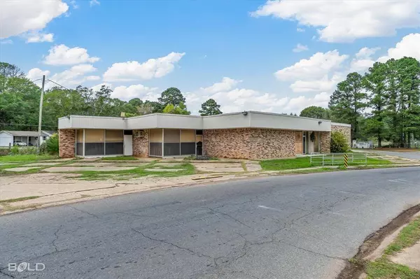 377 Martin Luther King Drive, Mansfield, LA 71052