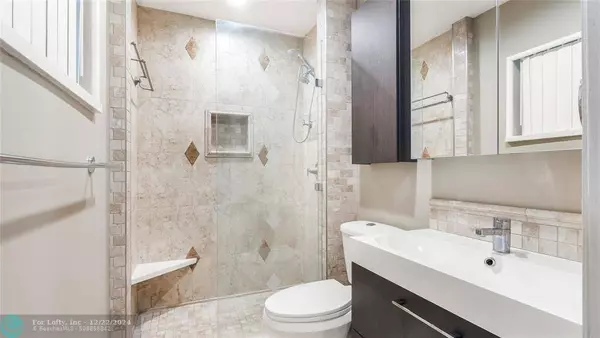 6731 NW 26th Ter, Fort Lauderdale, FL 33309