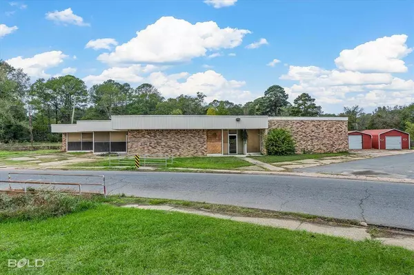 377 Martin Luther King Drive, Mansfield, LA 71052