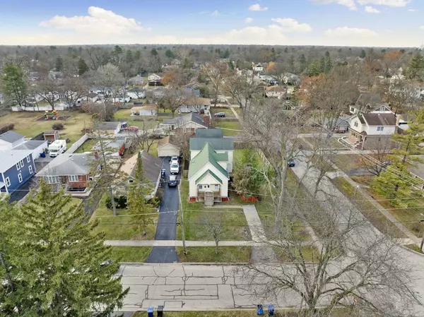 600 S Riverside Drive, Villa Park, IL 60181